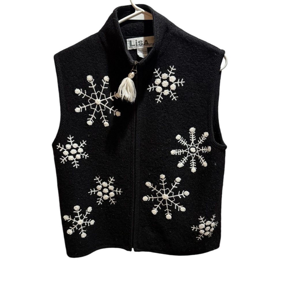 Vintage Lisa International black wool sweater vest women’s size medium